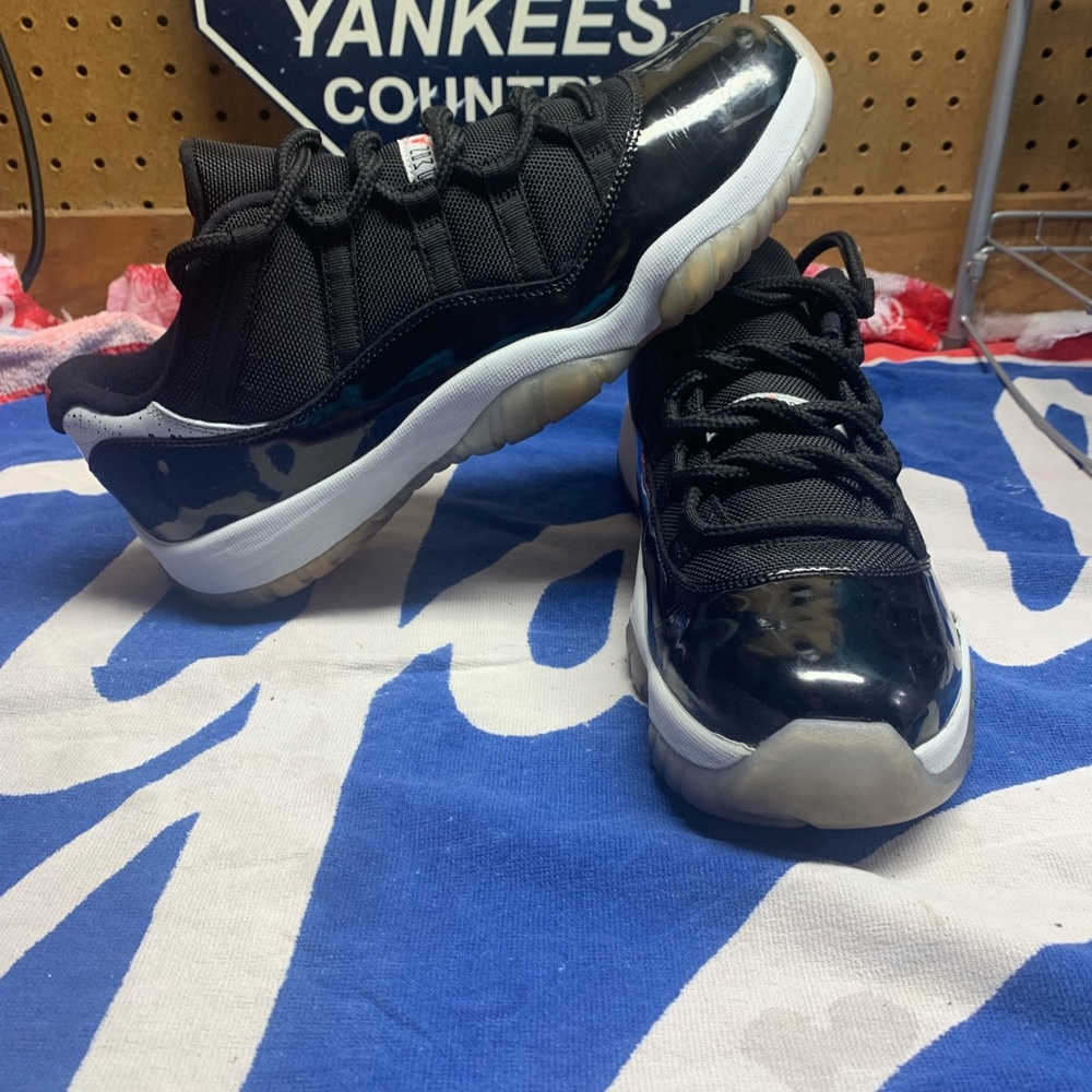 Jordan XI Infared - Picture 3 of 7